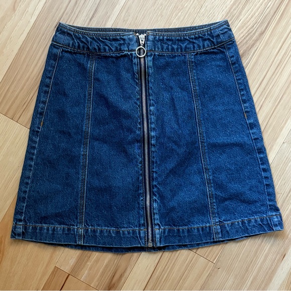 Divided Blue Denim A-Line Zippered Denim Jean Skirt Size 4 - Picture 1 of 6